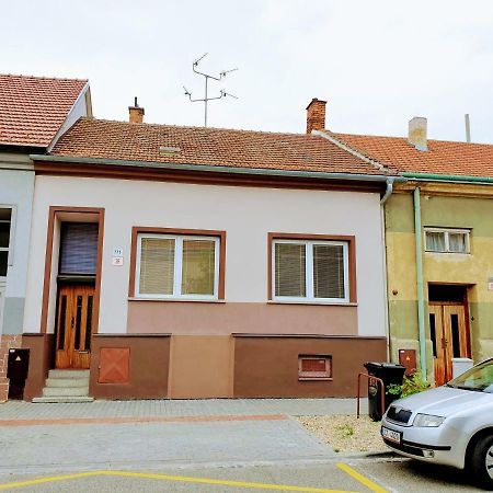 Appartamento Cechovka Břeclav Esterno foto